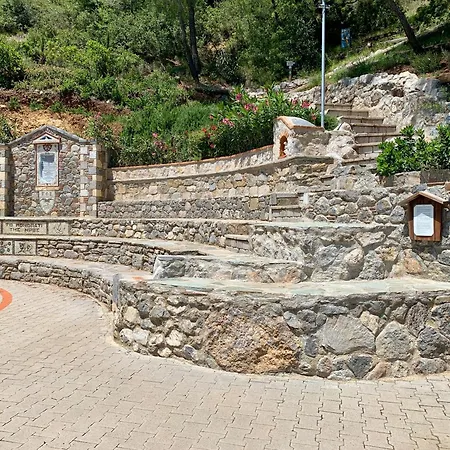 Esperos Petit House