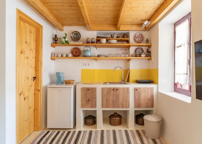 Esperos Petit House * Nerotriviá